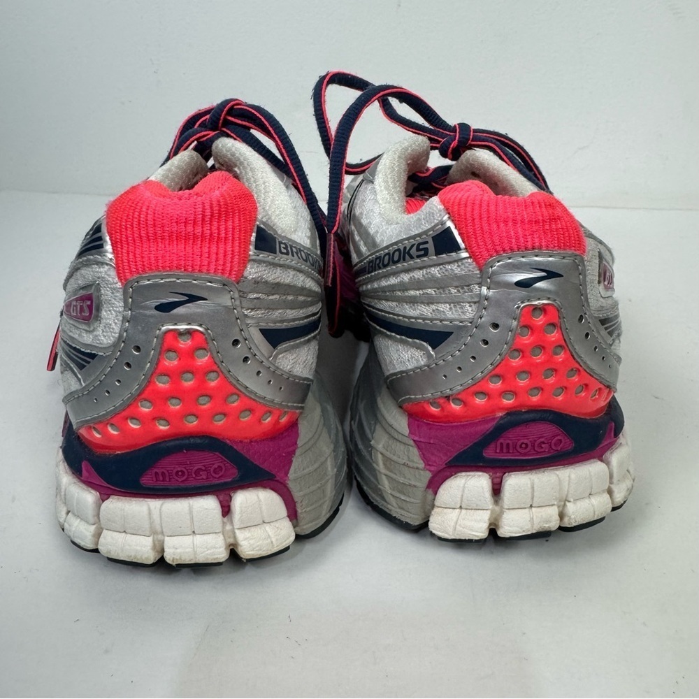 Brooks GTS 14 white & pink running shoes athletic workout - Picture 6 of 9